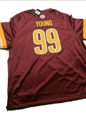 Nike, Washington Commanders Chase Young Number 99 Size Men’s XL